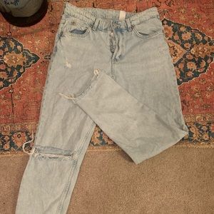 H&M Light wash Boyfriend Jeans